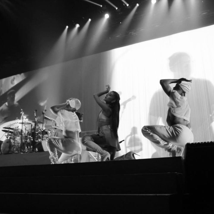 Kansas City, you were so beautiful tonight !! Thank you so much. I love youuuu.
...