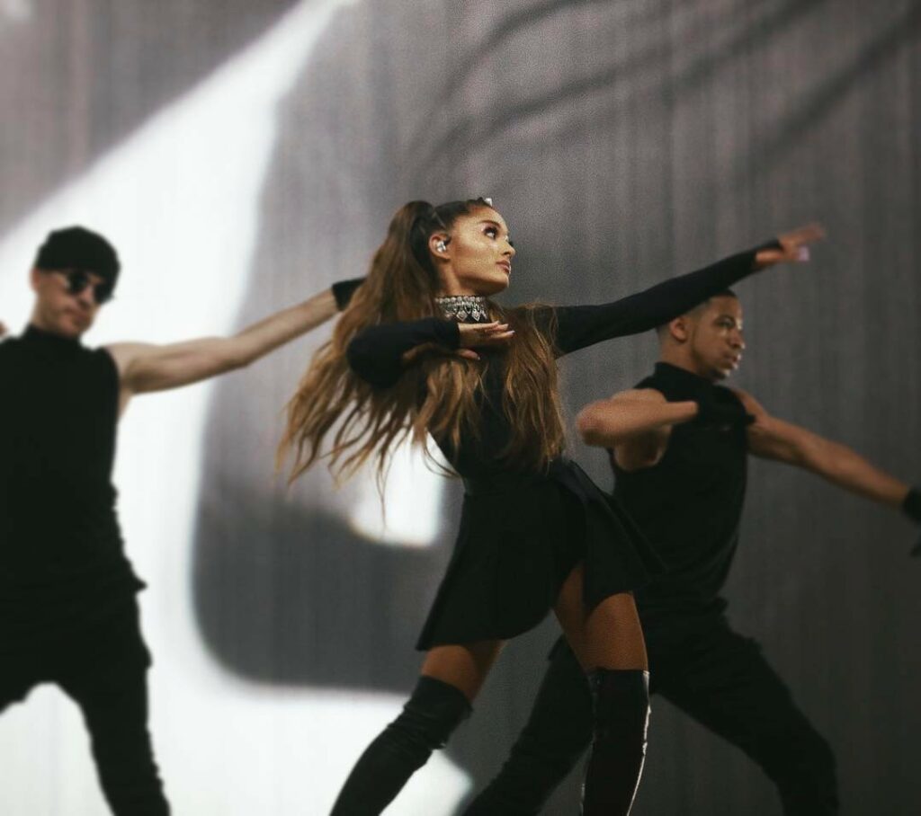 "This Is Not A Dab"
by @alfredoflores
...