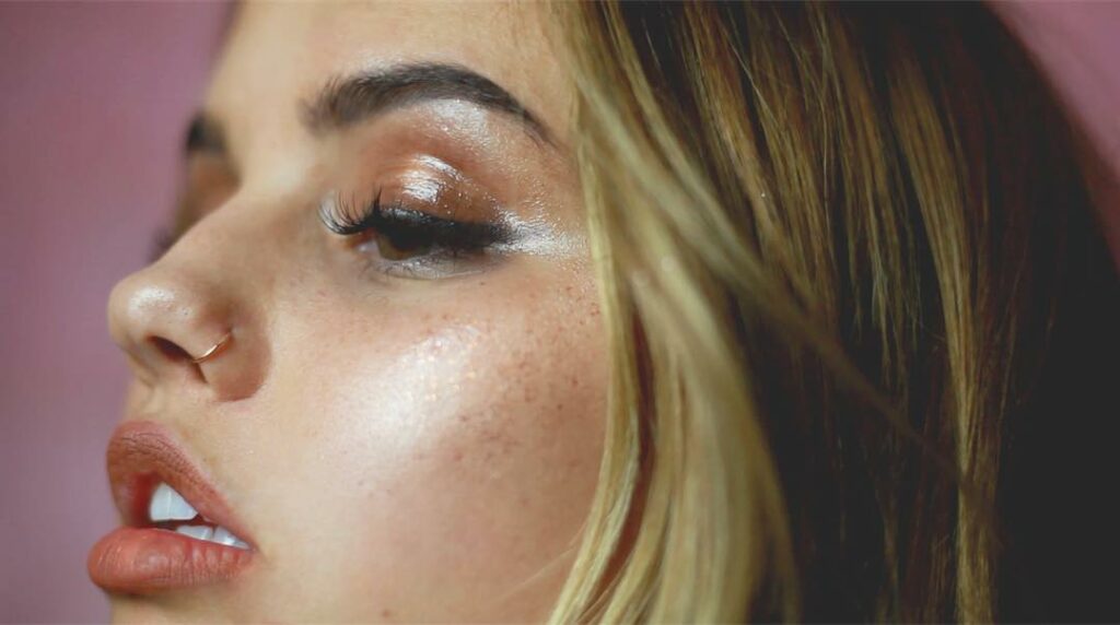 highlighter so bright the gram needs shades...