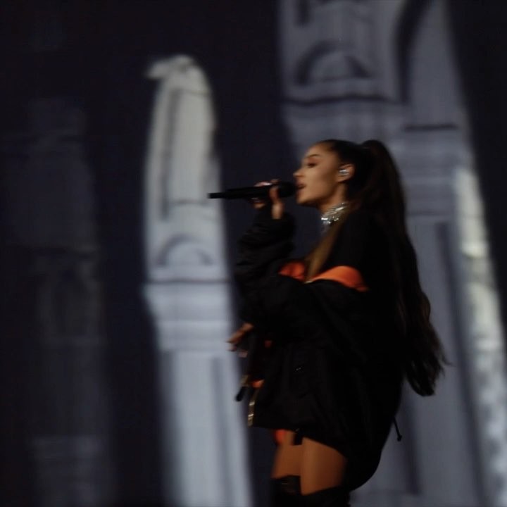 ♡ @dangerouswomantour 
@alfredoflores...