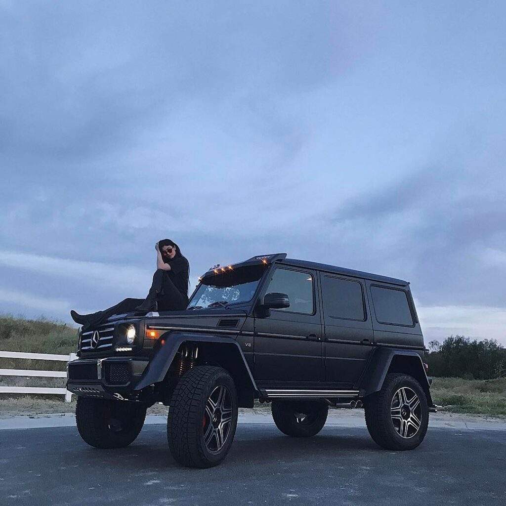 kylie fucking jenner...