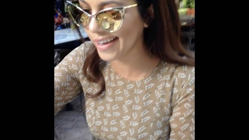 Happy birthday to the Milly to my Vanilli @kourtneykardash...