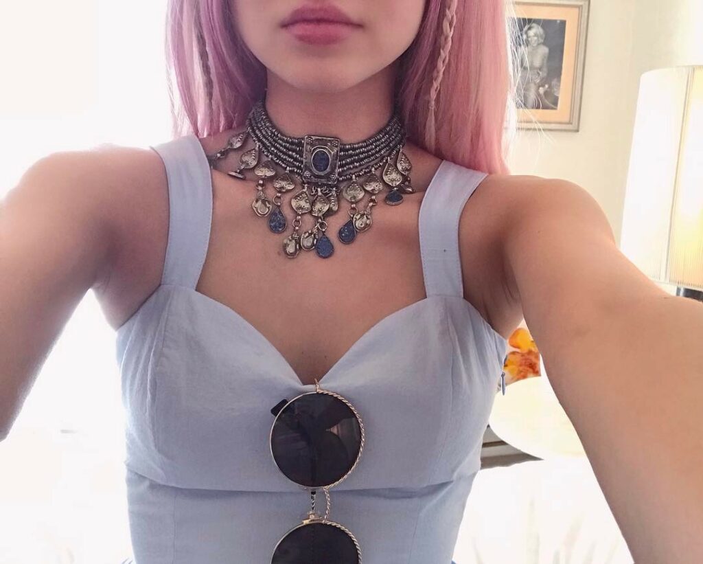 my father designed this choker & had it made in india 33 years ago...