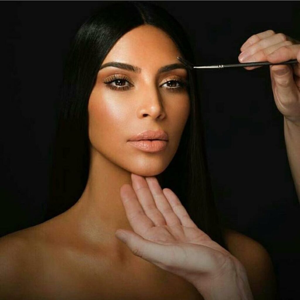 The restock is Live on KylieCosmetics.com KKW X KYLIE collab available now...