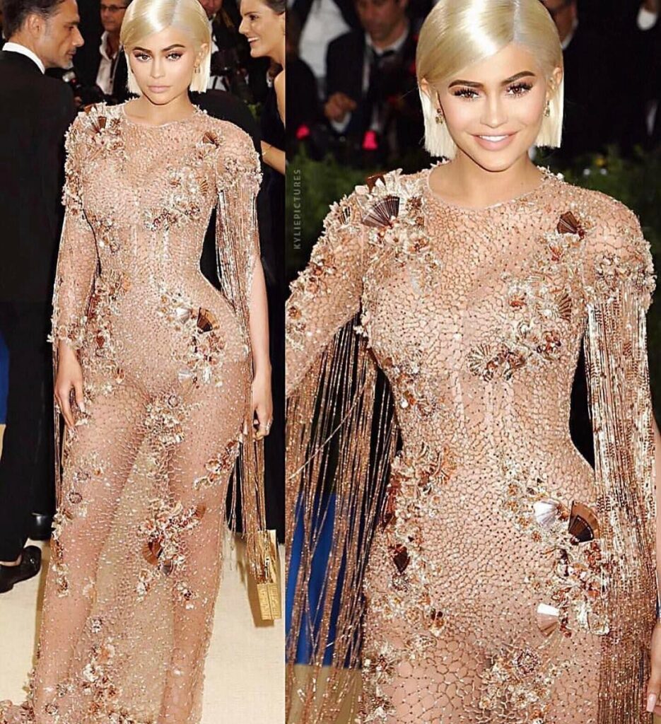 When donatella wants you to go blonde .. you go fucking BLONDE ...