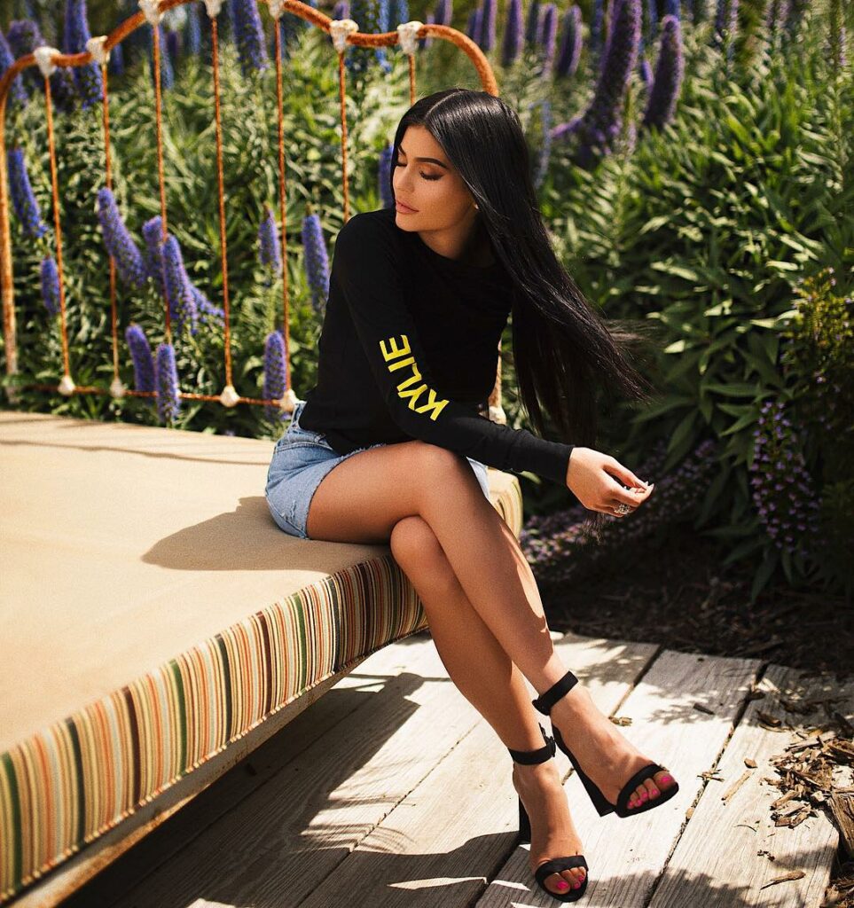 DropTwo @kendallandkylie launching May22nd .. ...