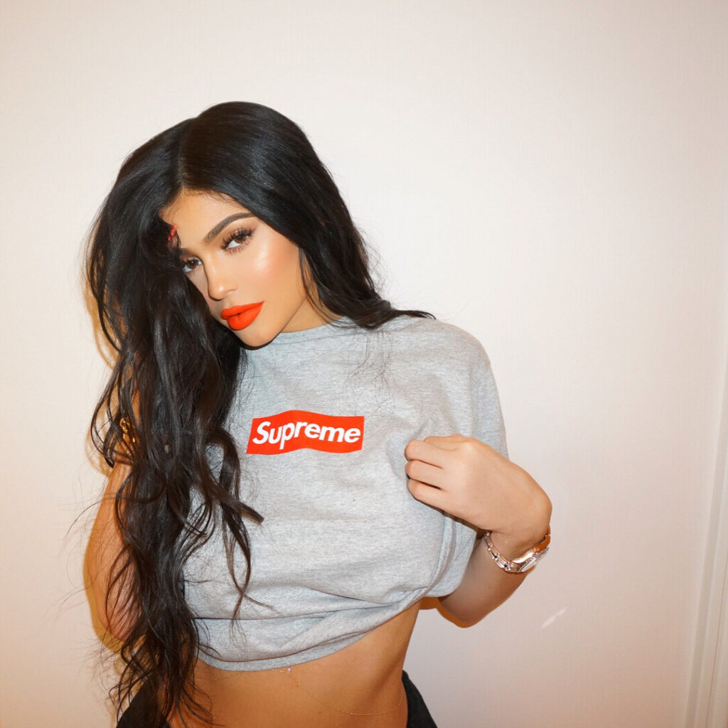 wearing DOLL matte lip today from the new koko 4 piece launching 5/31 3pm @kylie...
