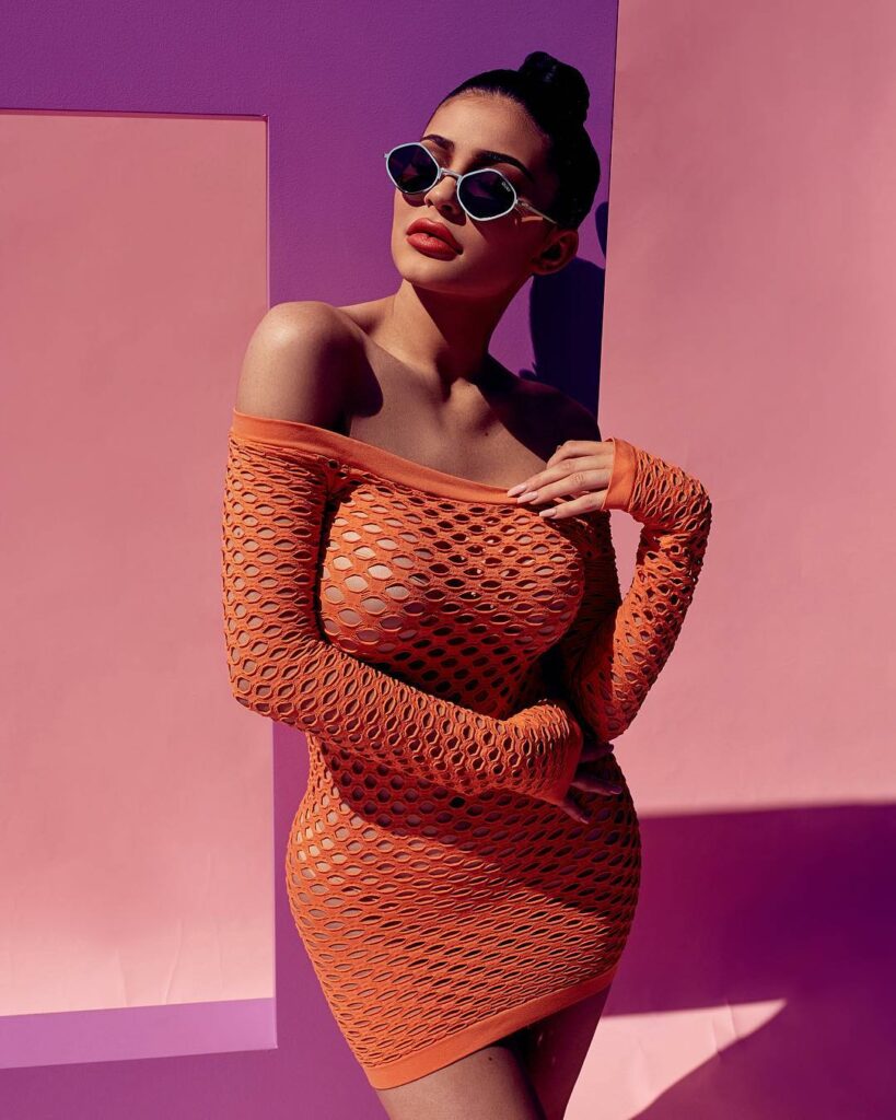 My capsule collection with @quayaustralia is coming 7.11.17 #QUAYXKYLIE...