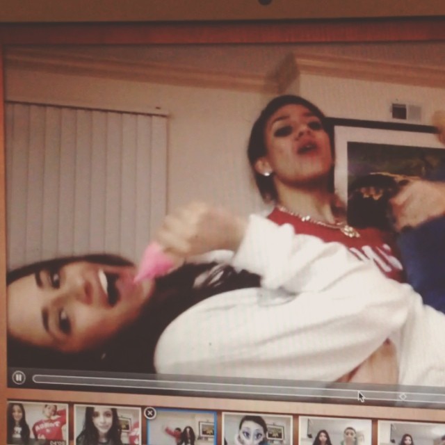 oh my god @dinahjane97...