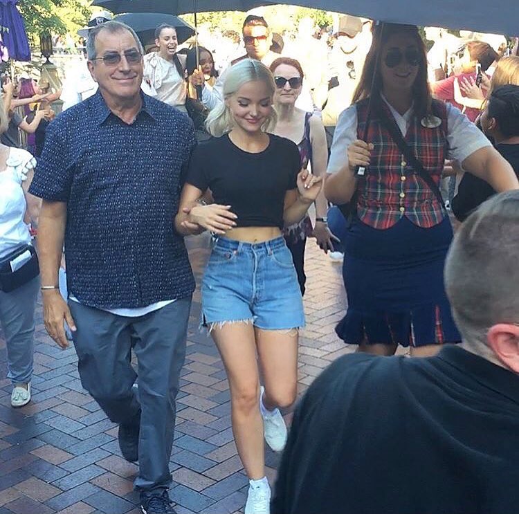 walking through disney w my knight in shining armour @kennyortegablog look how c...