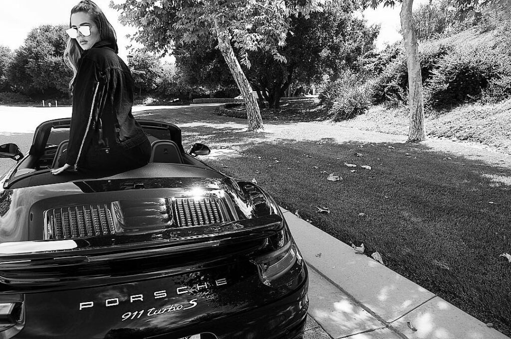 IN MY 911 #GoodAmerican...
