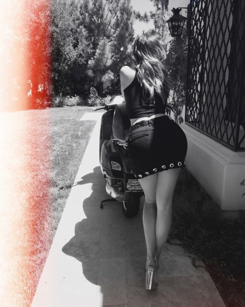 ❥ Summer Vibes- Good American ❥...