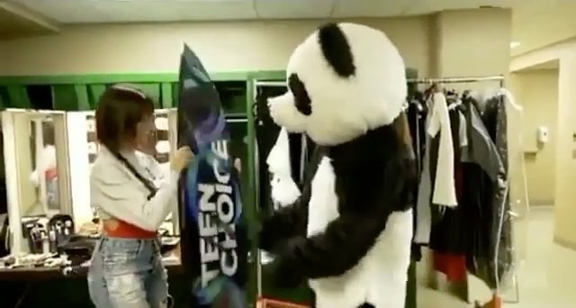when a panda shows up in ur dressing room and  he tells u we won four  #teenchoi...