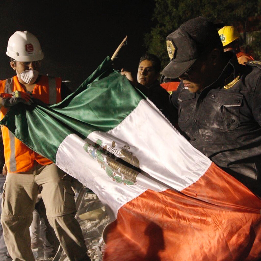 the earthquake in mexico is absolutely devastating.... @topos is saving many liv...