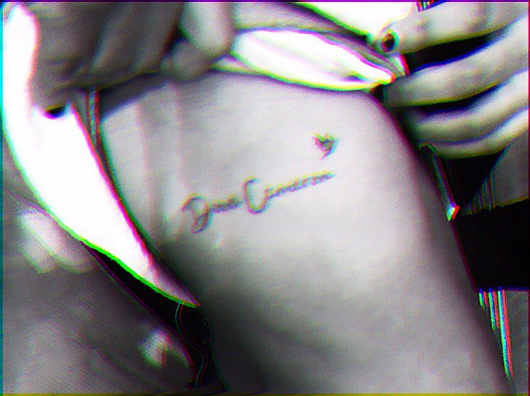 my fans+me=a forever thing. 
thank you  ***no i did not tattoo my own name. this...