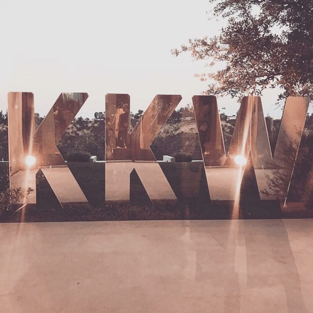 KKWBEAUTY.COM...