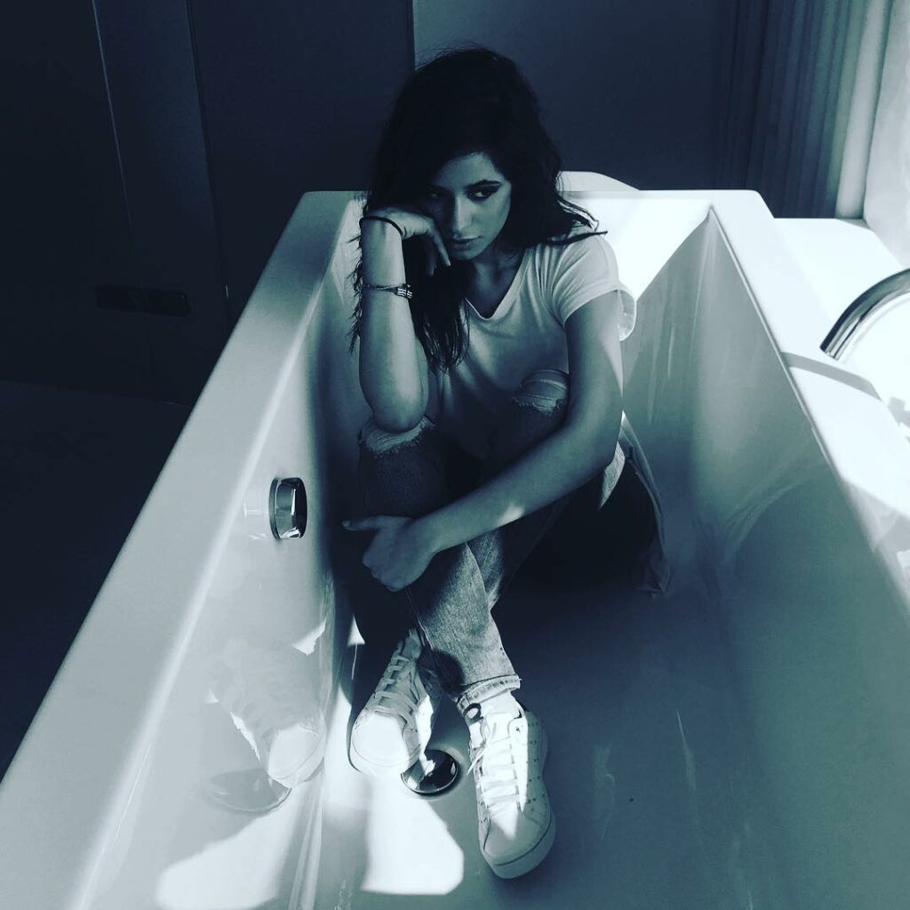 I mine #SkechersHiLites  #CamilaxSkechers ...