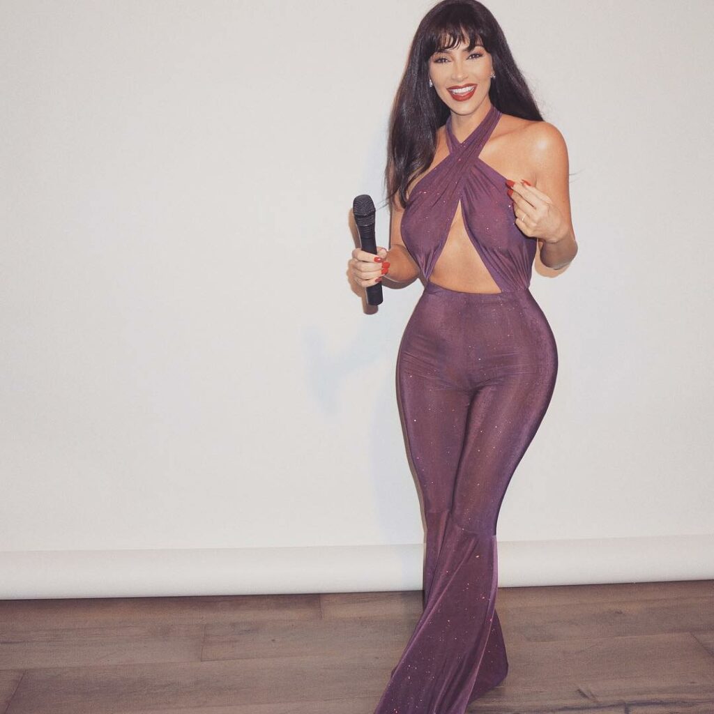 Wait it’s tied with Selena. This was my fave too!...