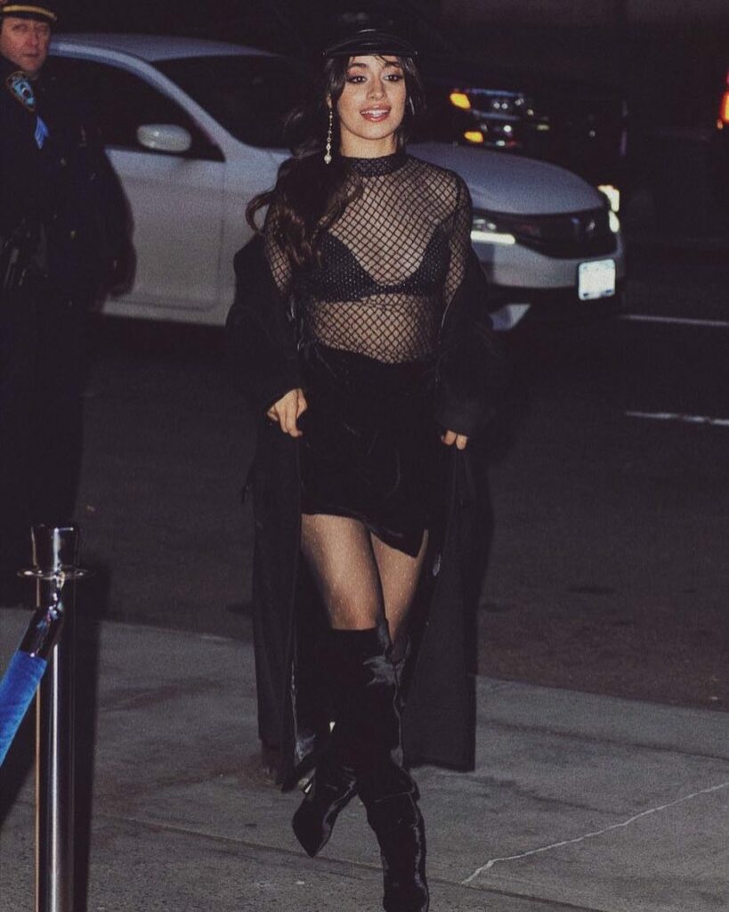 sneakin in ***NY*** when the lights are low...