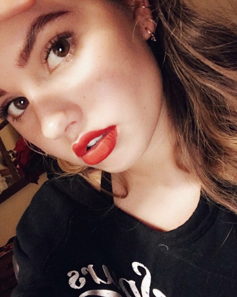 Makeup hack: last week’s eye makeup and fresh lipstick
Use literal light as high...