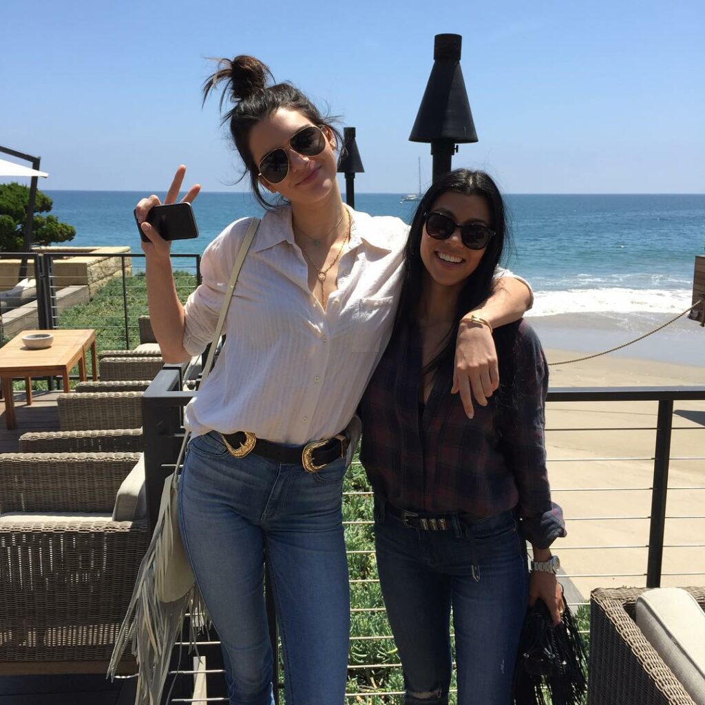 Off duty supermodels. Oh wait, not plural....