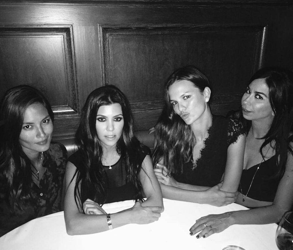 Post gallery vino with my bitches....