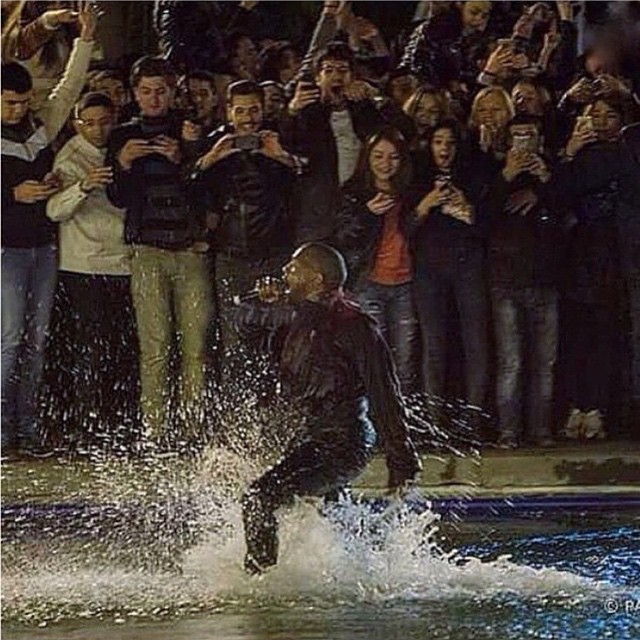 Love this picture of Kanye's midnight performance in Armenia!...