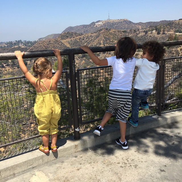 HOLLYWOOD!...