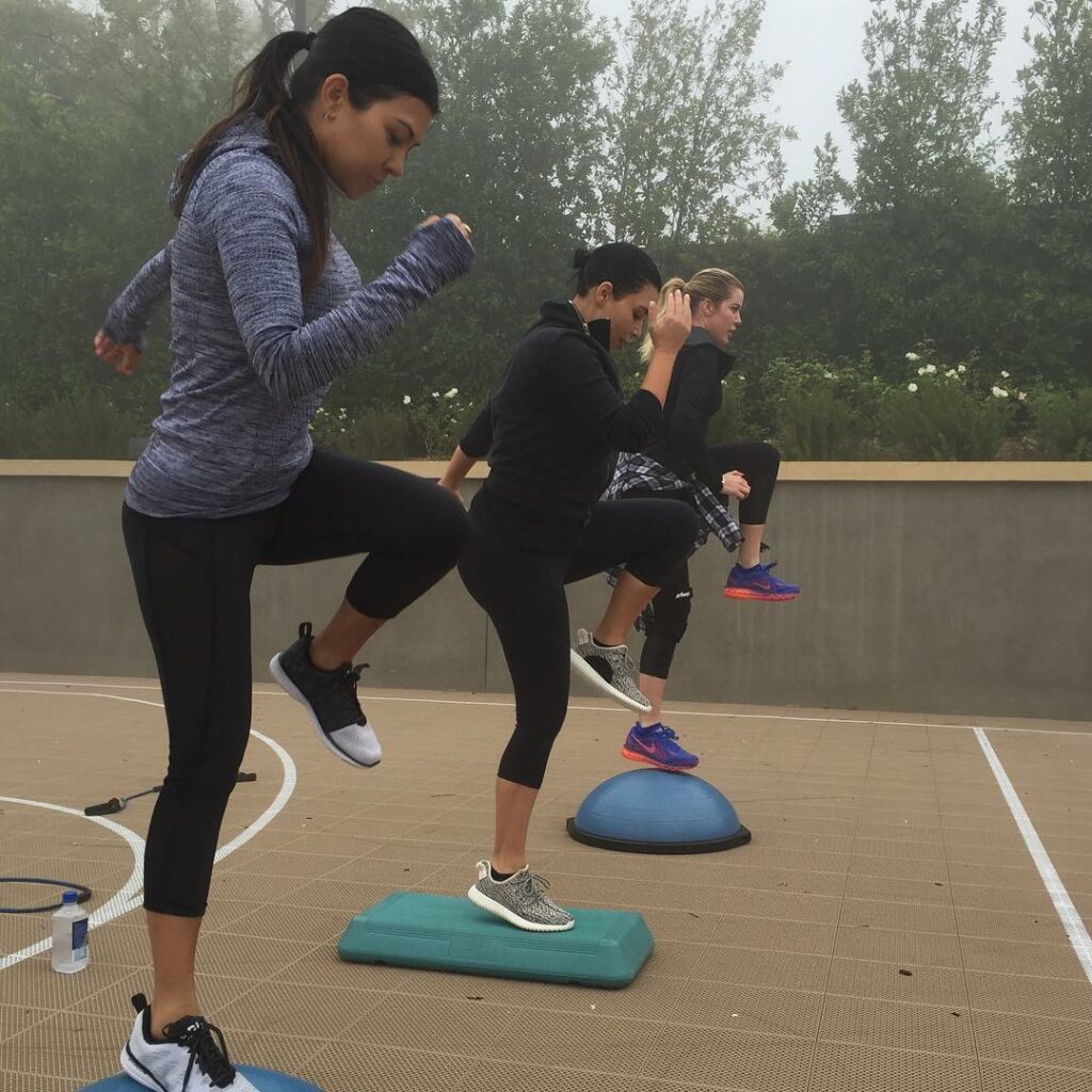 Sister workout sesh this morning in the rain....