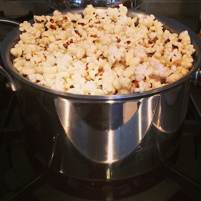 Major workout popping some delicious non GMO popcorn. Recipe from @localrose ...