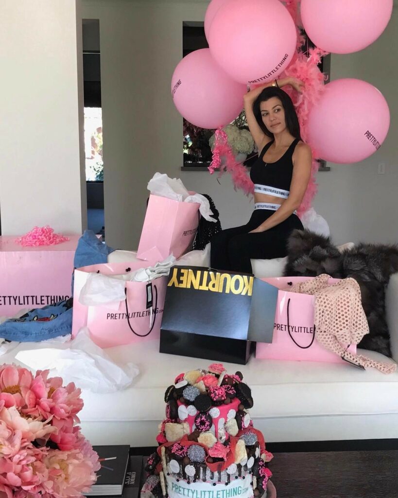 Love my birthday gifts from @prettylittlething PrettyLittleThing.com my new fave...