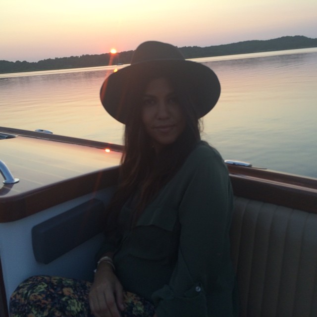 Sunset boat ride with @letthelordbewithyou and @khloekardashian ...