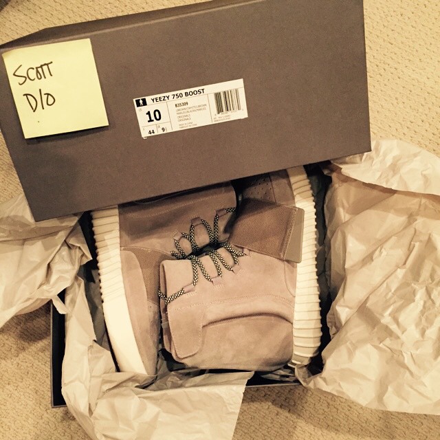Custom size 5. Does anybody hear me?! #yeezyboost...