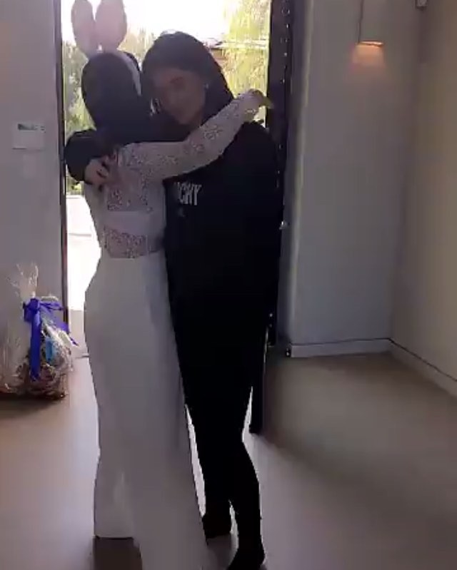 Saying goodbye to @kyliejenner kourtneykardash...