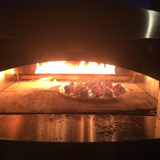 This is happening. #nutellapizza @jenatkinhair @rantingsofriff...