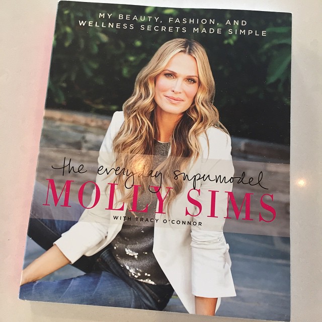 Thank you @mollybsims for a copy of your inspiring new book! #everydaysupermodel...