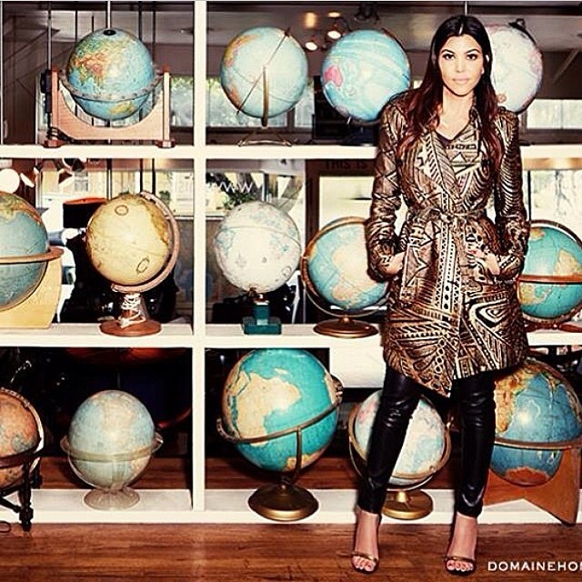 Loved taking @domainehome to some of my favorite vintage shops! Check out the pi...