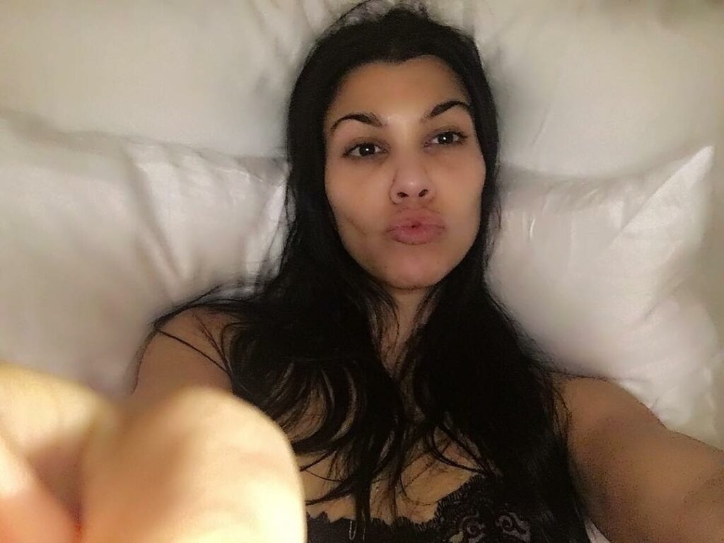 Goodnight kisses to my 32 million babies!...
