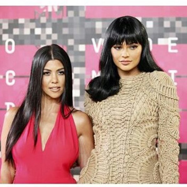 What are you looking at @khloekardashian ? #VMAs...