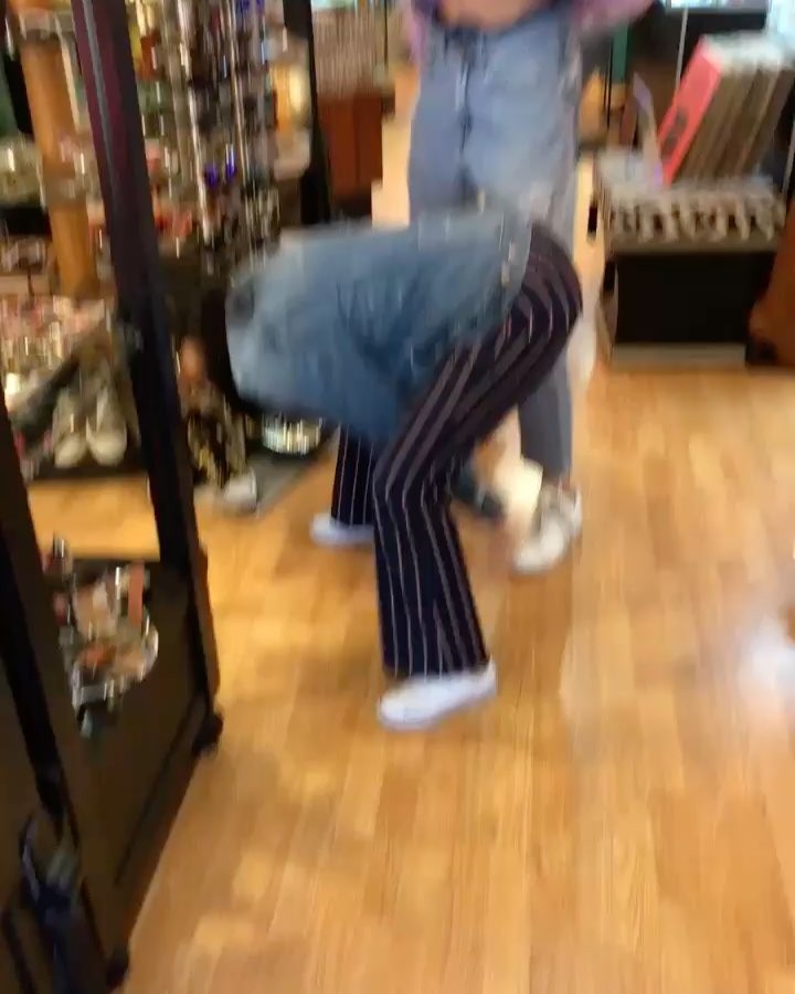 M O O D @kendalljenner...
