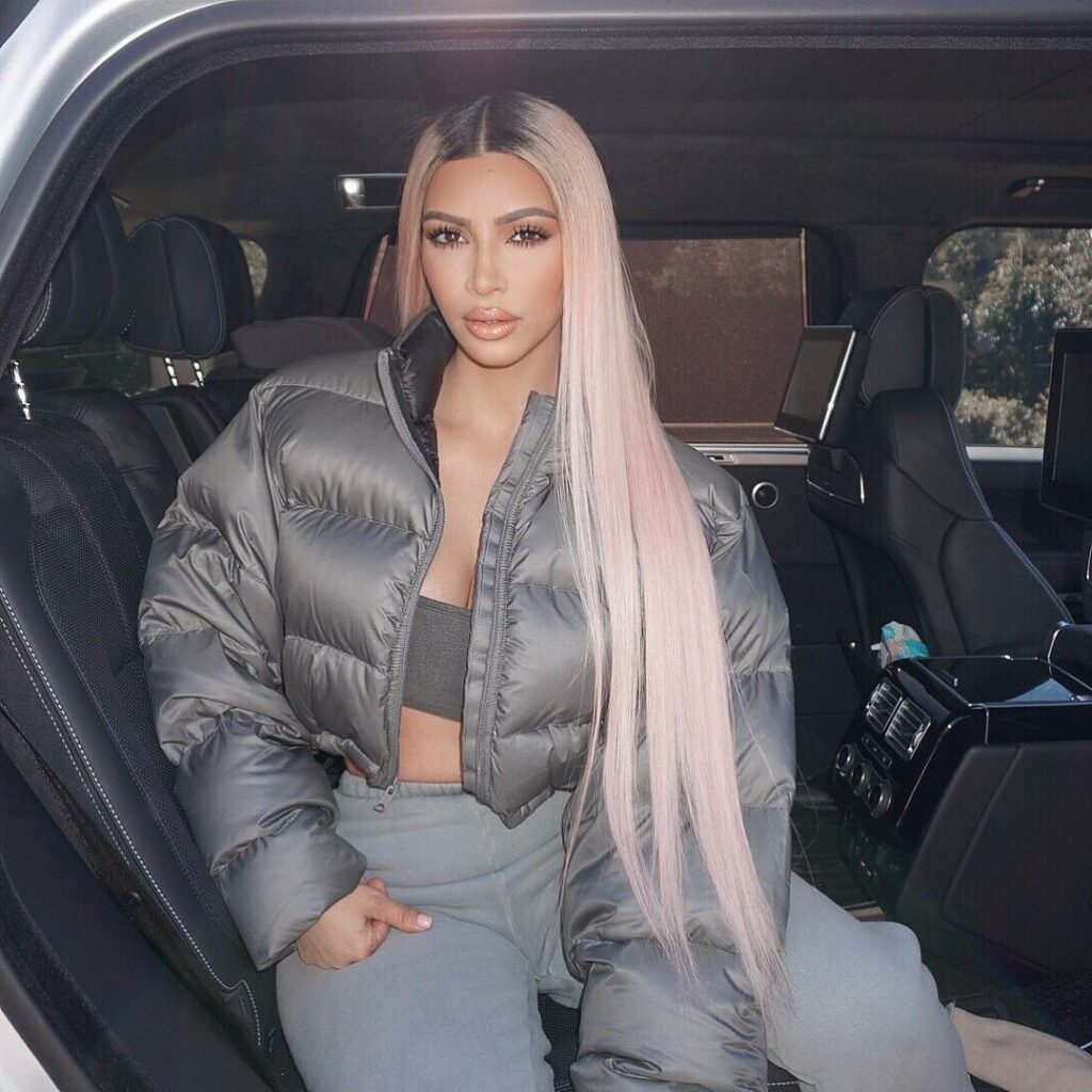 I miss the baby pink hair ...