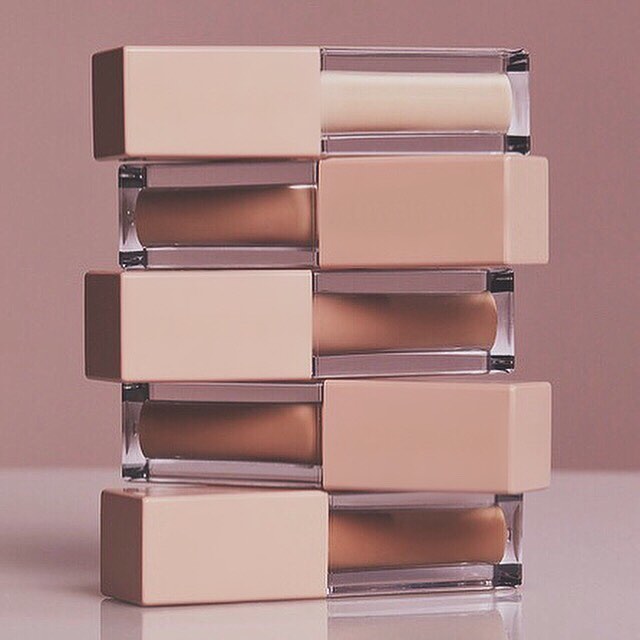 This Friday @kkwbeauty concealer kits are launching! You guys this formula is so...