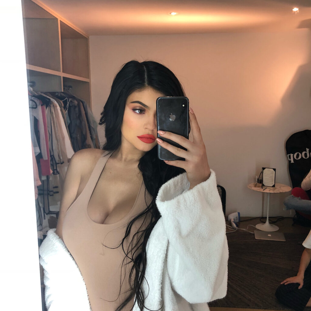 behind the scenes of the KOURT X KYLIE shoot wearing RAD on my lips launching in...
