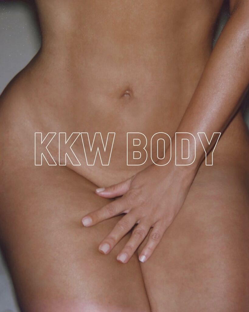 KKW BODY FRAGRANCE NOTES - TOP: Vert de Bergamot, Vert de Mandarin, Baies Rose O...