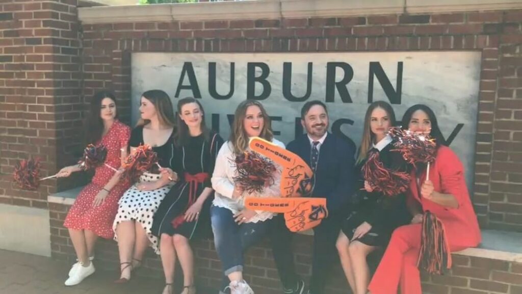 Your favorite sorority of weirdos came thru. #WarEagle #LOTPAuburn #LifeOfThePar...