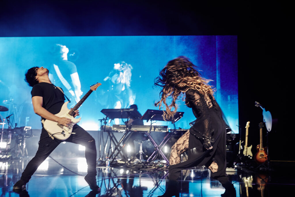 TORONTO THANKS FOR BEING SO IN IT WITH ME LAST NIGHT, I LOVE STARING AT YOUR FAC...