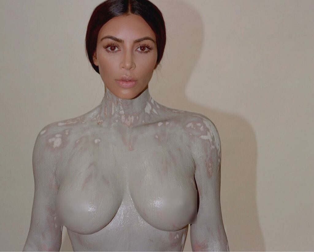 TWO MORE DAYS - KKW BODY @KKWFRAGRANCE...