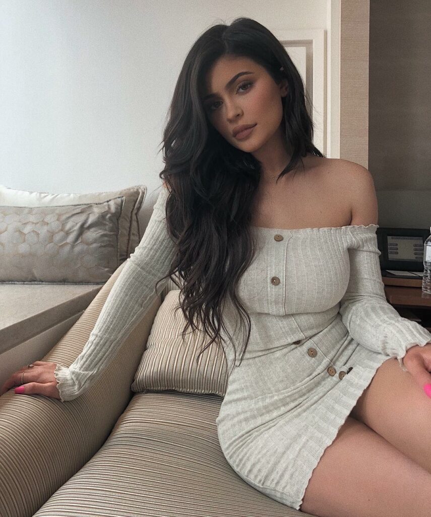 left my designer for this @FashionNova fit ...