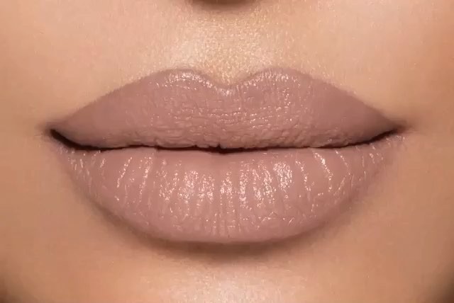 OMG I’ve been wearing these for months now! My favorite Nude lipsticks & lip lin...