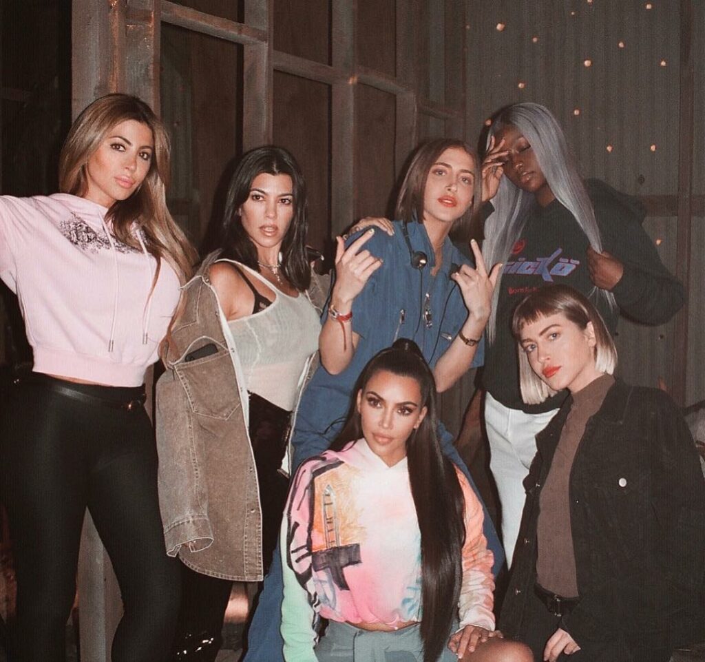 Girl Group...